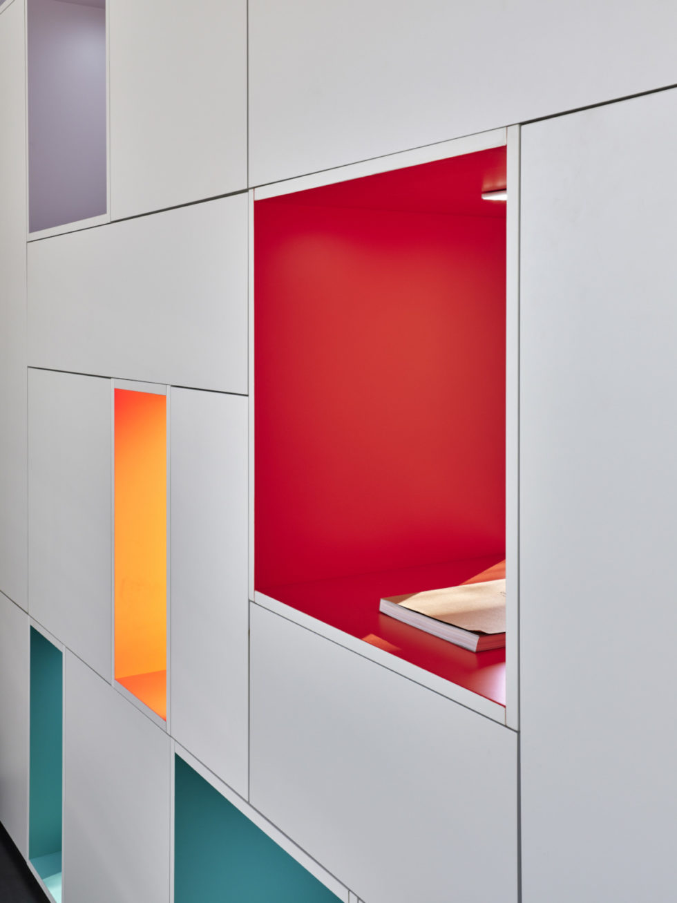 MOBILE BIFACCIALE - ARCH. MICOL BREZIGAR