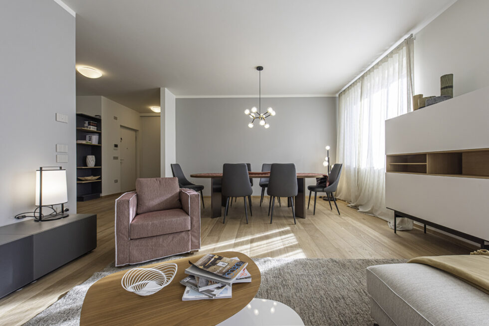 MOBILE PIÙ IMMOBILE