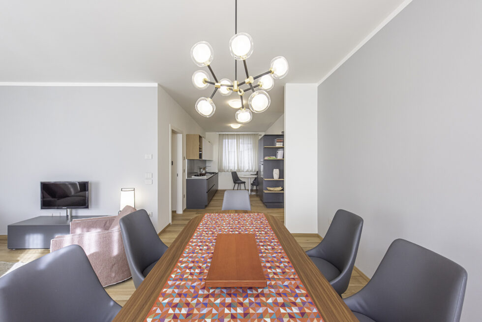 MOBILE PIÙ IMMOBILE