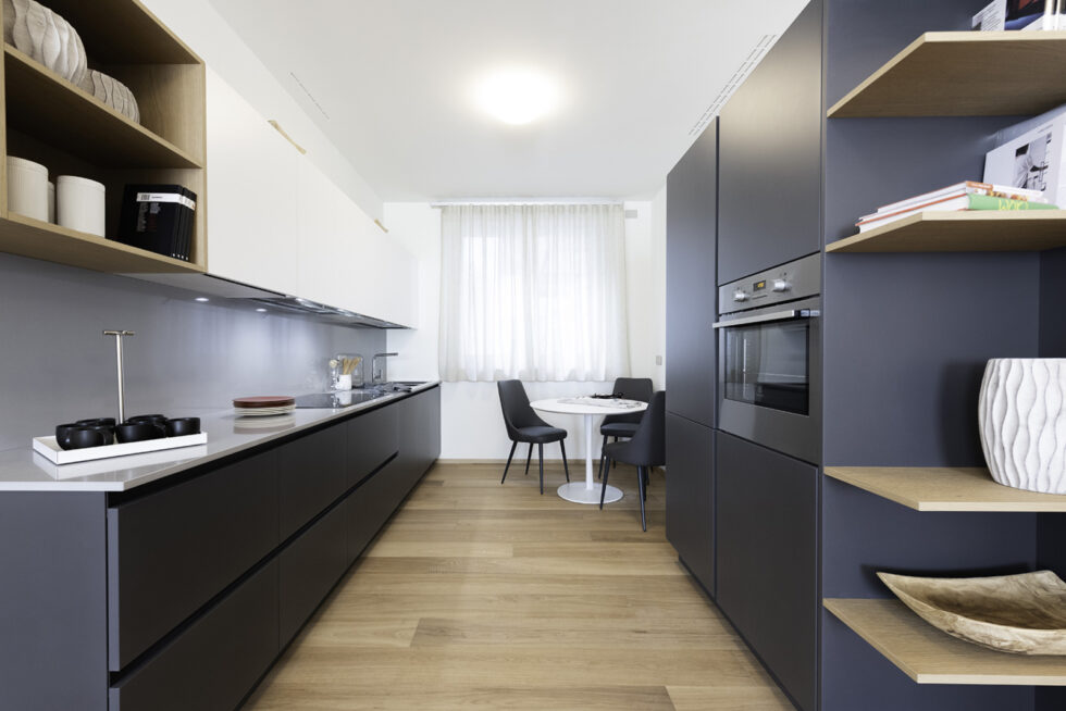 MOBILE PIÙ IMMOBILE