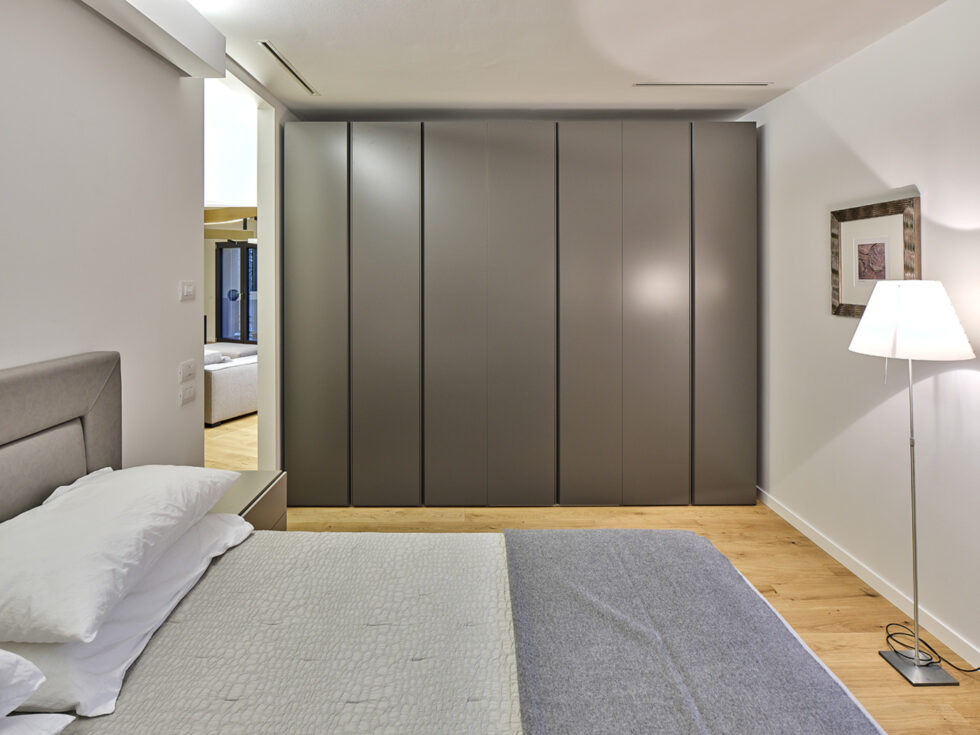 Luci e composizione nello spazio di un ambiente privato